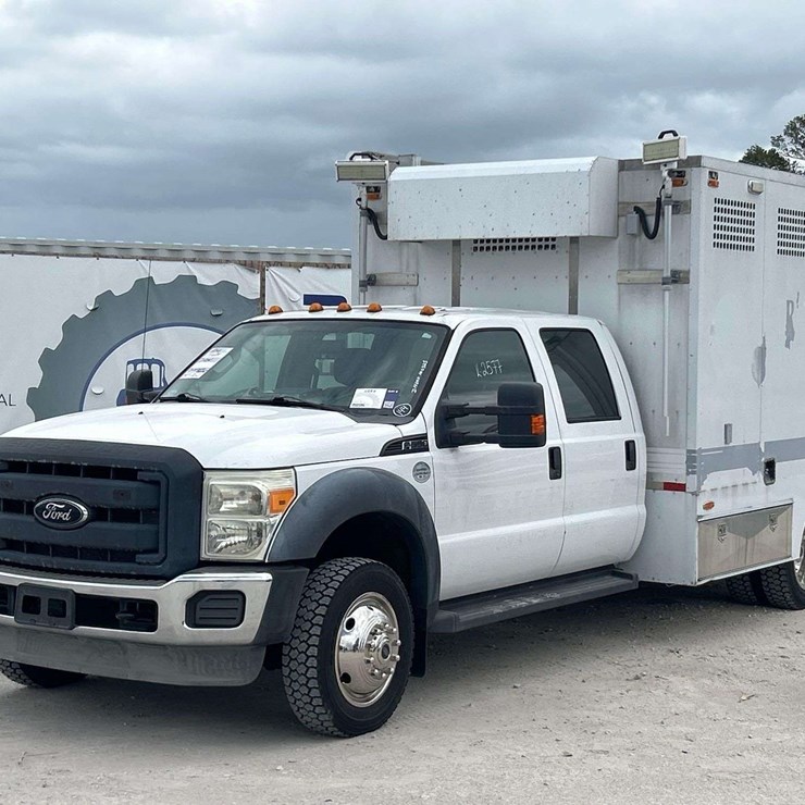 2012 FORD F550