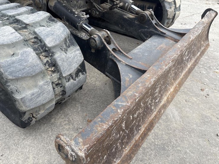 2019-bobcat-e85-image-38