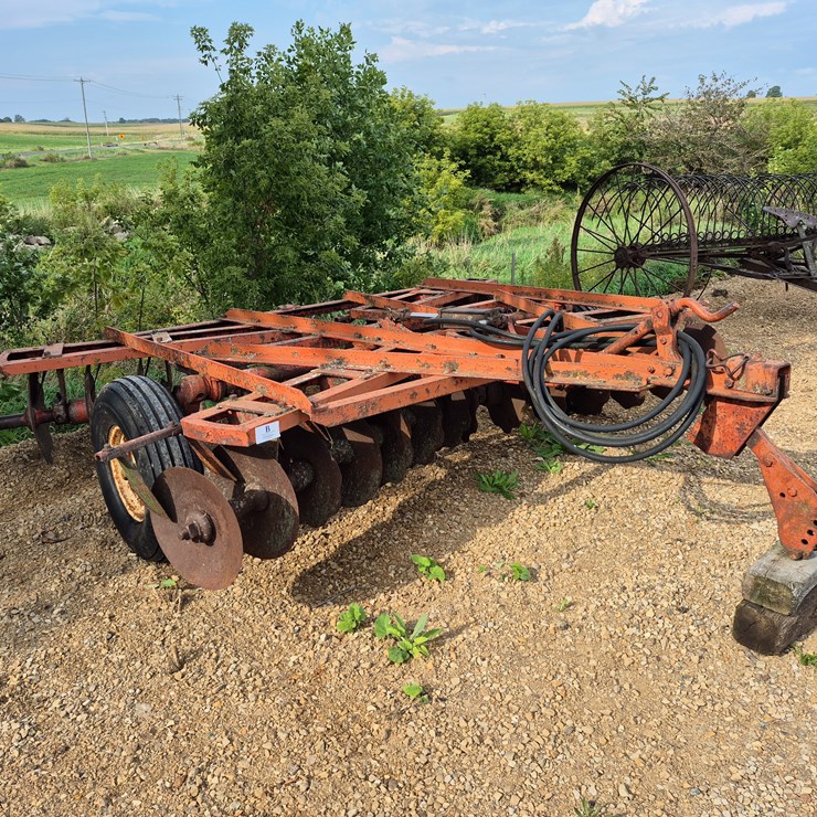 #3318 • Case Hydraulic Lift Disc