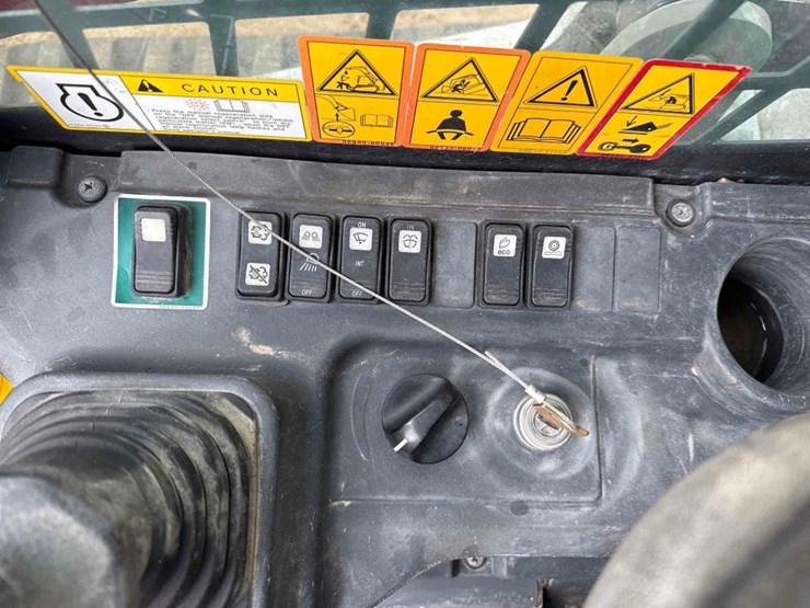takeuchi-tl12v2-image-27
