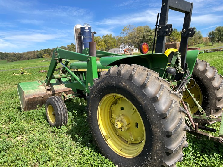 john-deere-2640-image-9