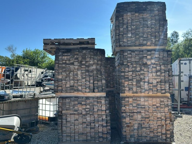 #114-•-cut-pallet-lumber-image-2