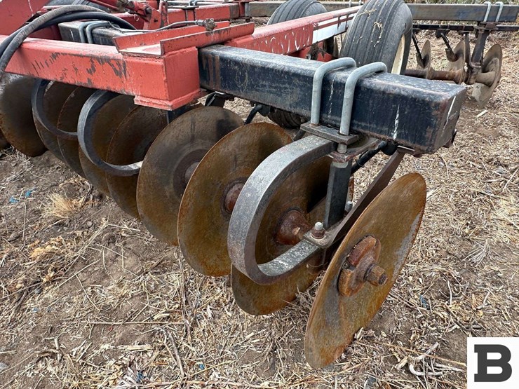 hesston-2420-image-14