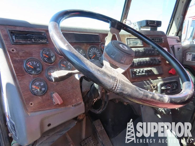 2011-western-star-4900-image-9