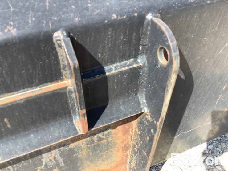 96”-skid-steer-bucket-attachment-image-12