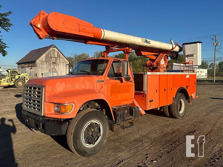 1996-ford-f800-image-1