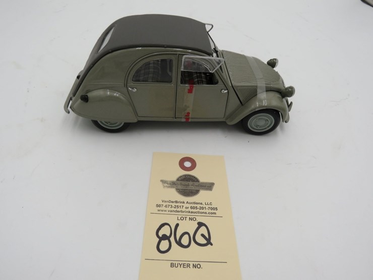 toy-car-grouping-image-2