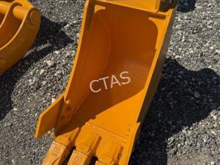 #131-•-12"-cat305-bucket-for-excavator-image-2