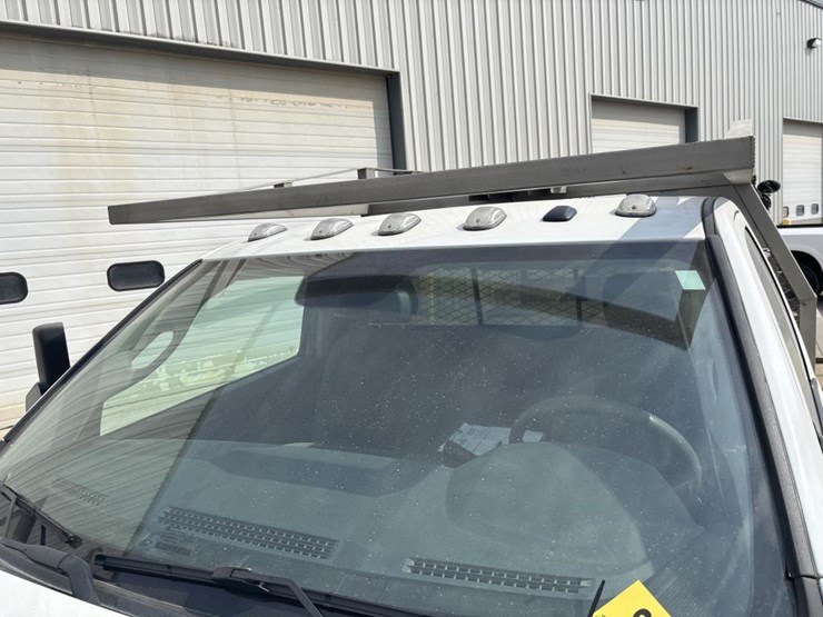 2016-dodge-ram-3500-image-11