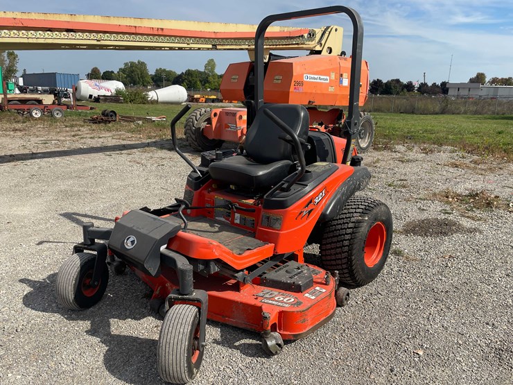 kubota-zd321-image-8