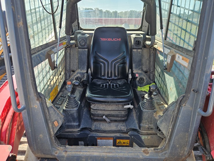 takeuchi-tl12v2-image-8