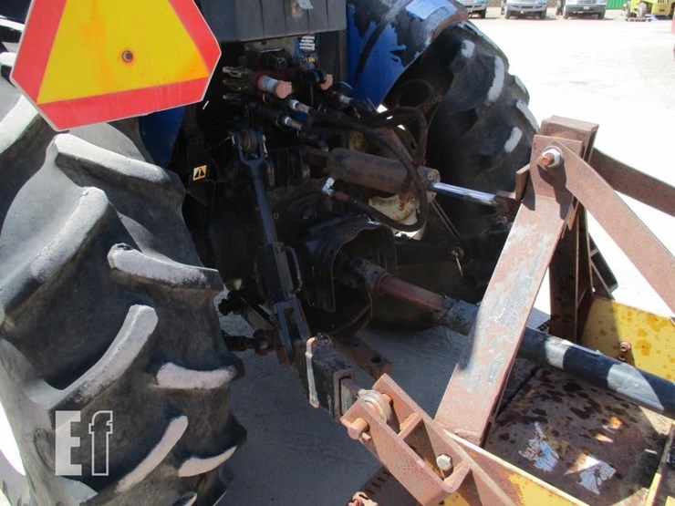 2005-new-holland-tn70-image-13