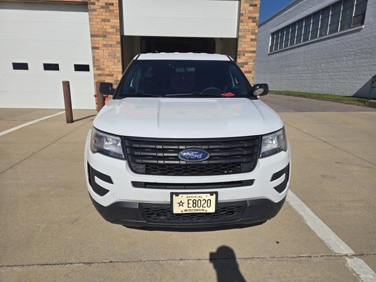 #1825-•-2019-ford-police-interceptor-suv-image-8