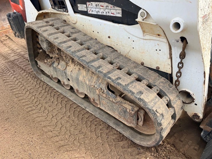 2022-bobcat-t595-image-12