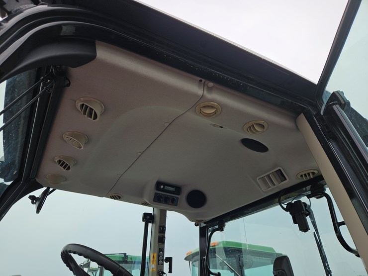 2020-massey-ferguson-6713-image-12