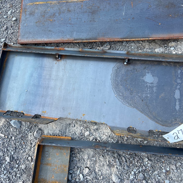 #27 • (1) SKID STEER MOUNT PLATE
