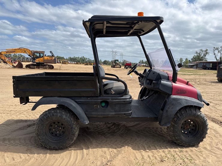 club-car-intell-trak-4x4-utv-image-5