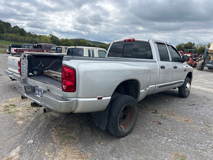 2007-dodge-3500-image-4