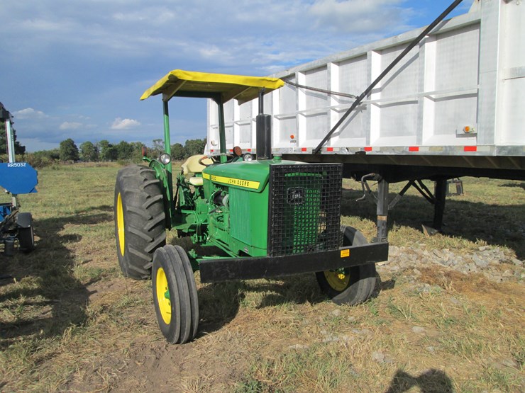 1975-john-deere-2630-image-2