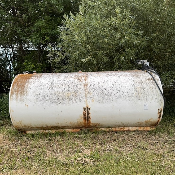2,000 gallon fuel tank