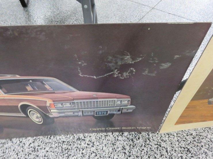 1981-1984-chevrolet-squarebody-pickup-litho-dealership-display-pictures-image-5