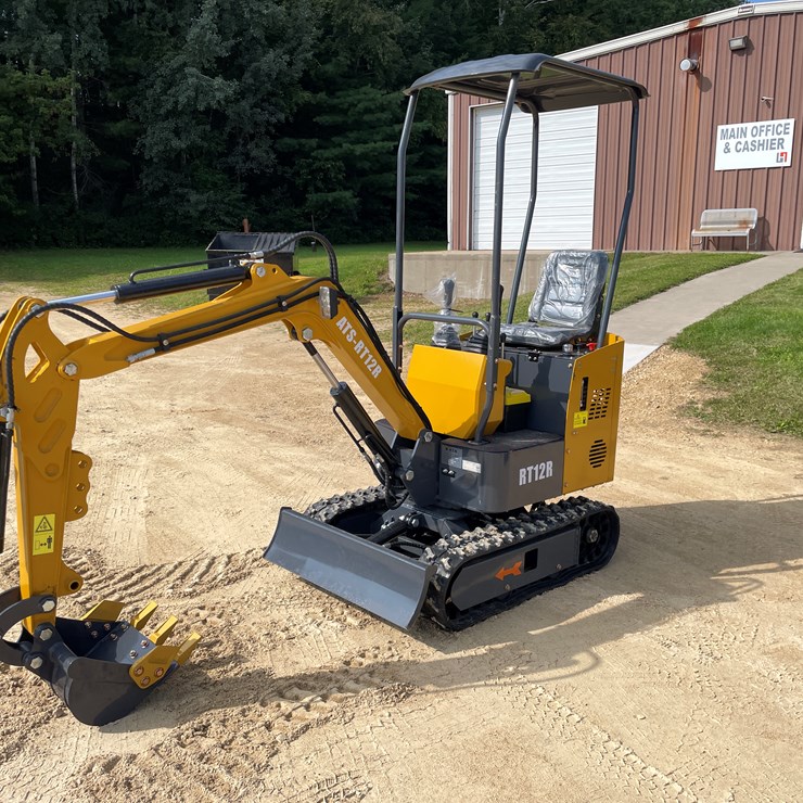 #203 • New RT12R Mini Excavator