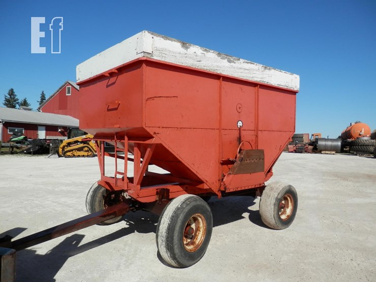 gravity-wagon-200bu-image-1