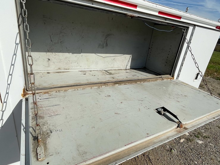 ford-f250-xl-image-21