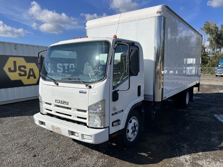 2013-isuzu-nrr-image-1