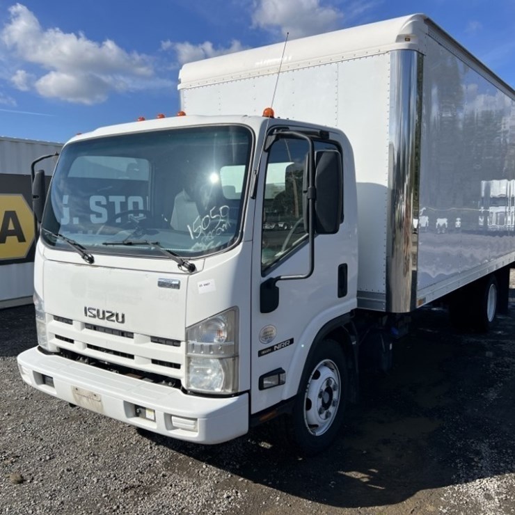 2013 ISUZU NRR
