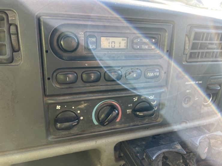 2004-ford-f450-sd-image-24