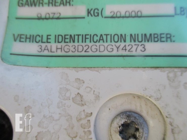 2016-freightliner-114sd-image-23