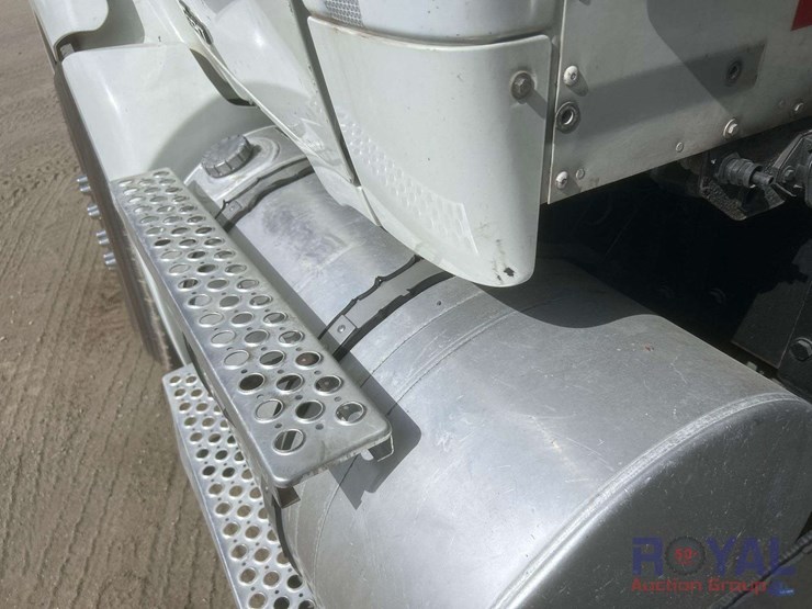 2018-kenworth-t680-image-13