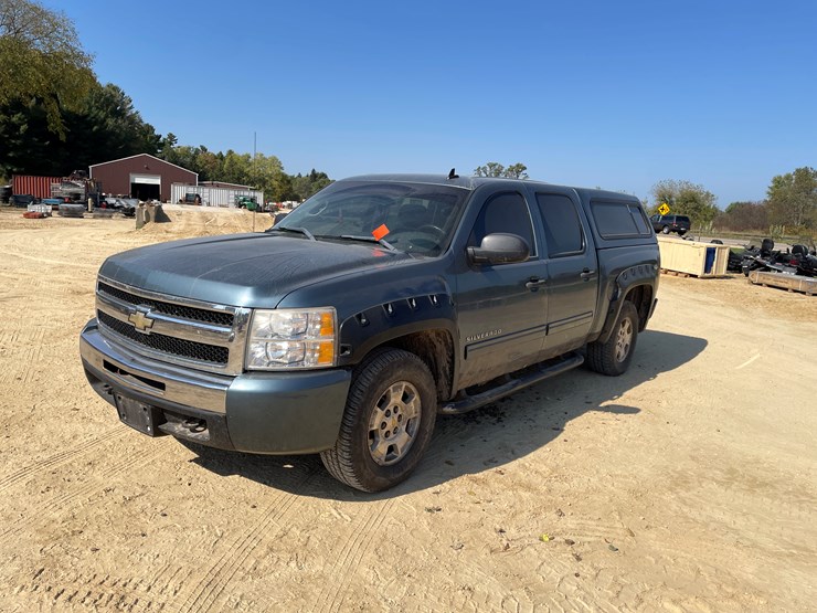 2010-chevrolet-silverado-1500-image-1