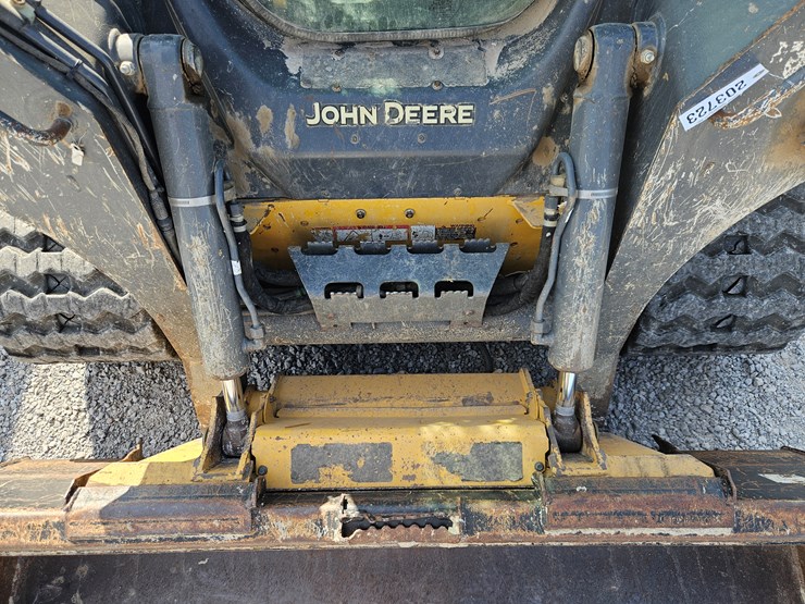 2018-deere-325g-image-5