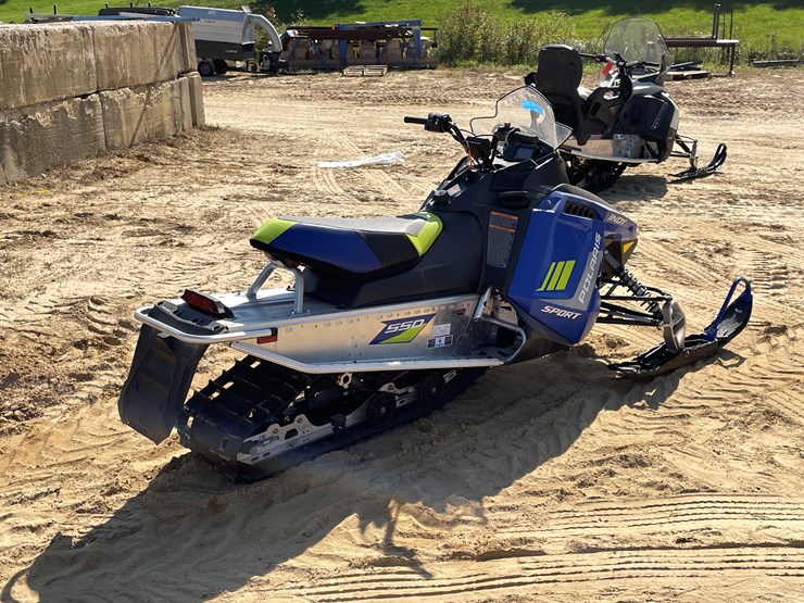 #1897-•-2024-polaris-indy-550-sport-snowmobile-(sells-with-bill-of-sale-only)-image-5