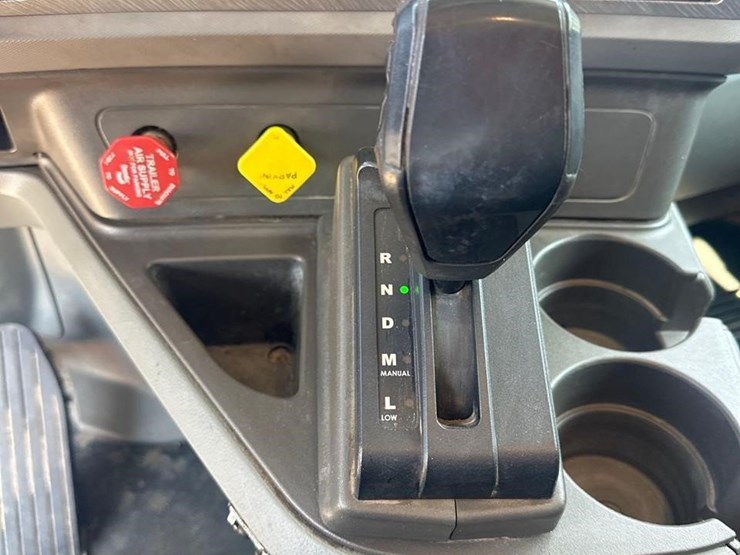 2016-kenworth-t880-image-34