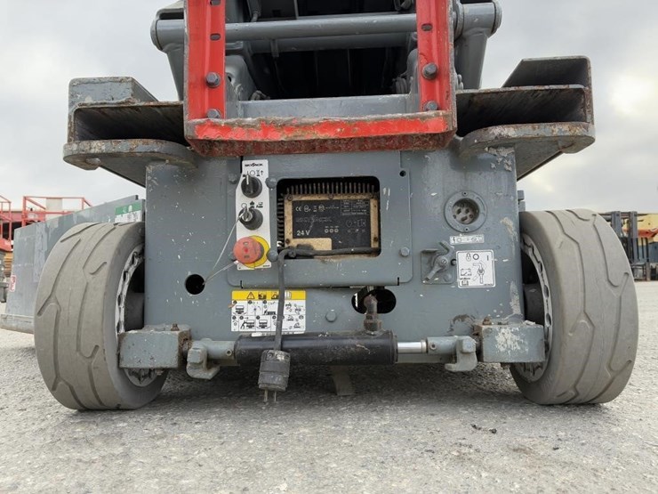 skyjack-sj-3219-scissor-lift-image-13