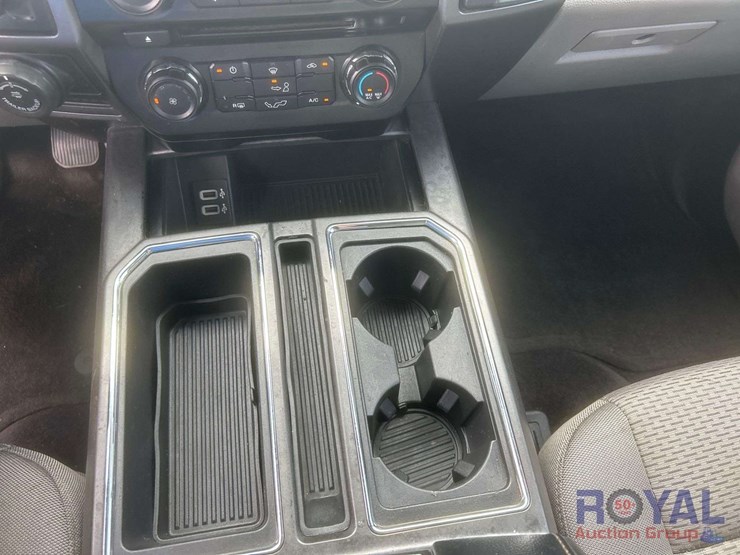 2017-ford-f150-image-21