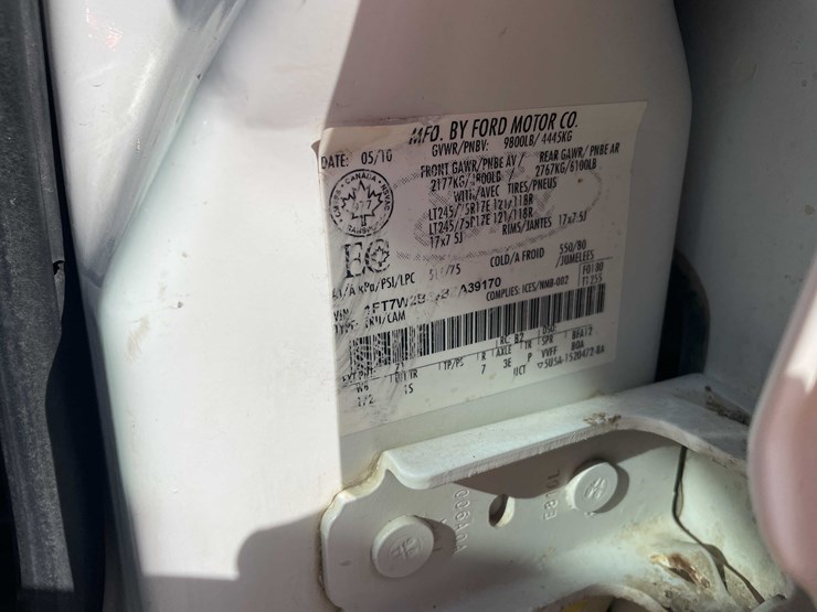 2011-ford-f250-xl-image-211
