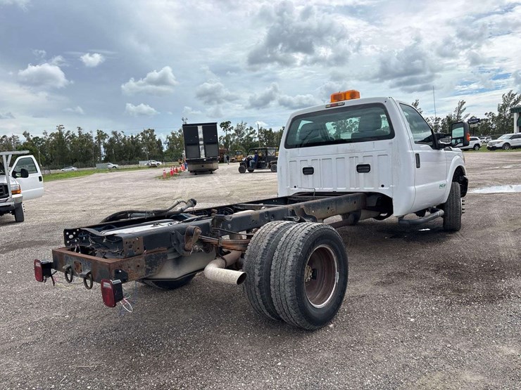 2014-ford-f350-image-3