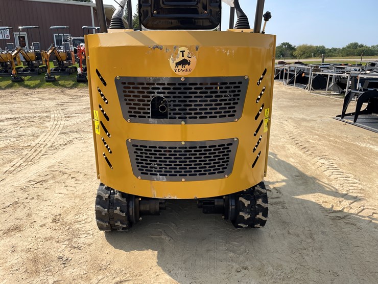 #210-•-new-rt15r-mini-excavator-image-15