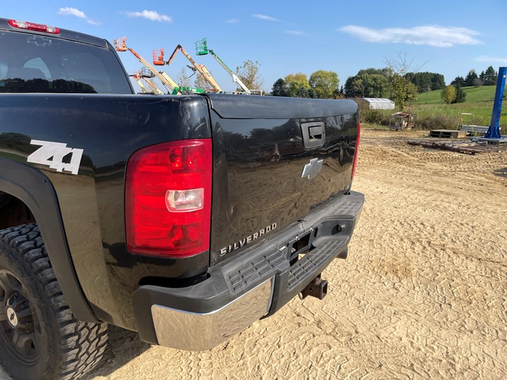 2008-chevrolet-silverado-image-25