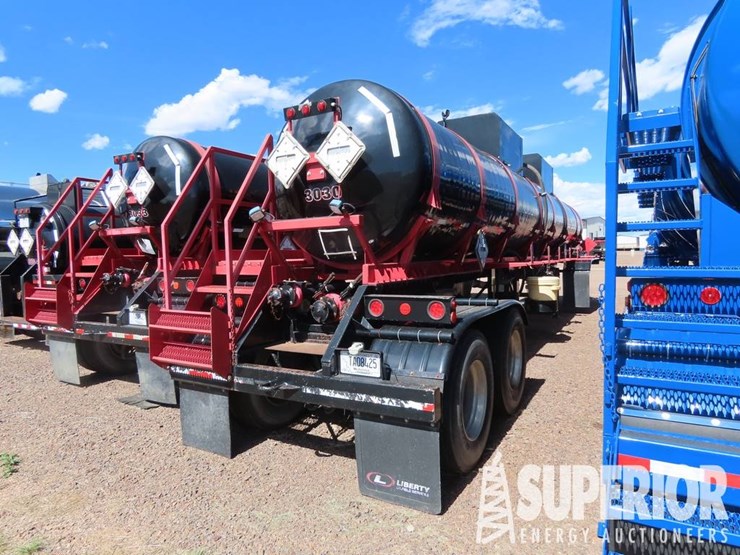 (x)-(4-41)-2014-worley-t/a-5500-gal-acid-transport-image-3