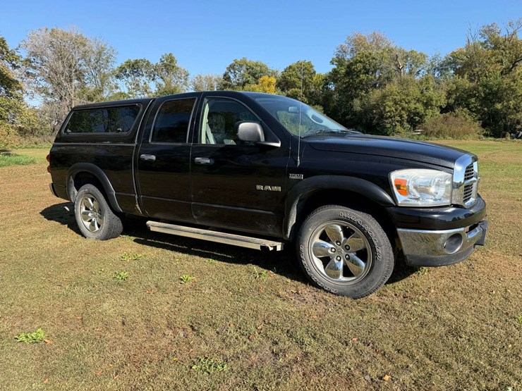 2008-ram-1500-big-horn-image-4