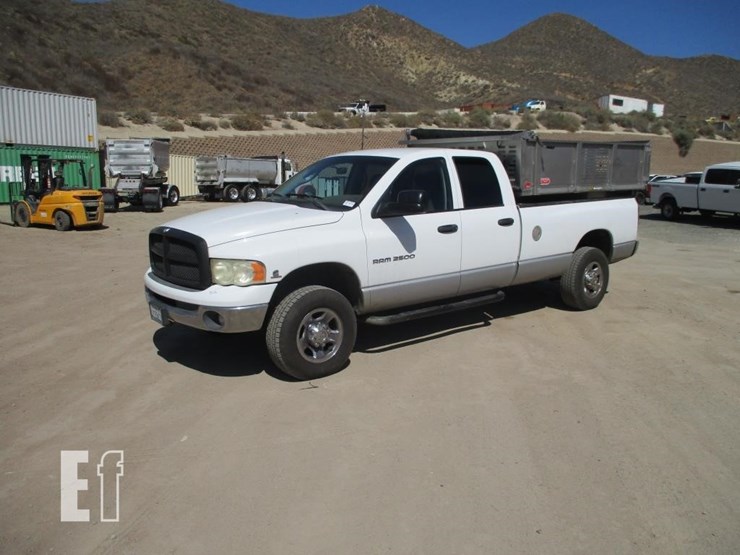 2004-dodge-ram-2500-image-1