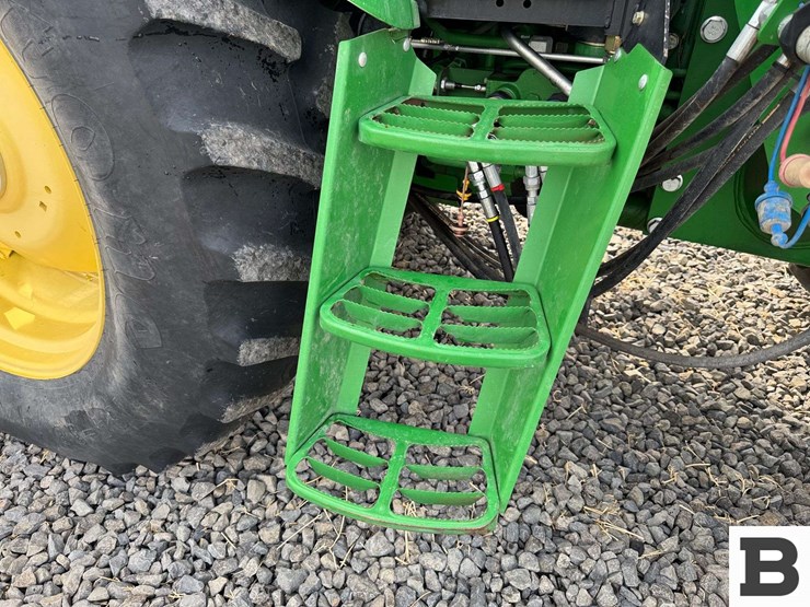 2011-john-deere-6115d-image-66