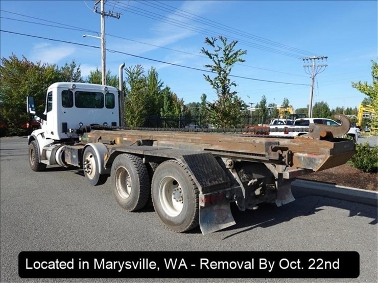 2015-peterbilt-567-image-26