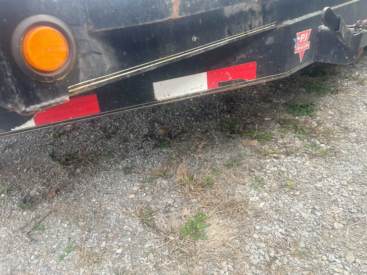 #8618-•-2021-pj-20'-tilt-deck-equipment-trailer-(has-wi-title)-(aps)-image-52