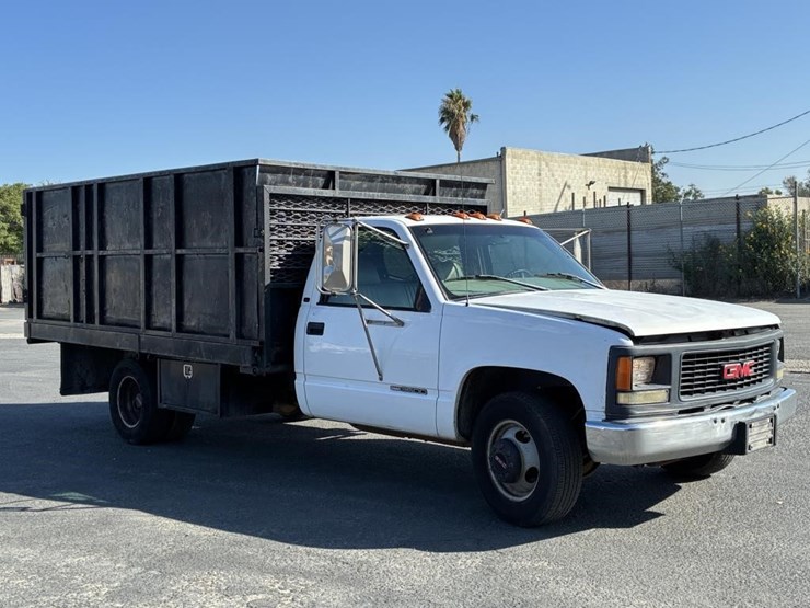 1998-gmc-sierra-3500-image-2